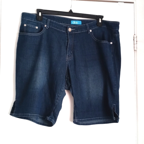 Womens Denim Shorts dkin 22W - Picture 1 of 12